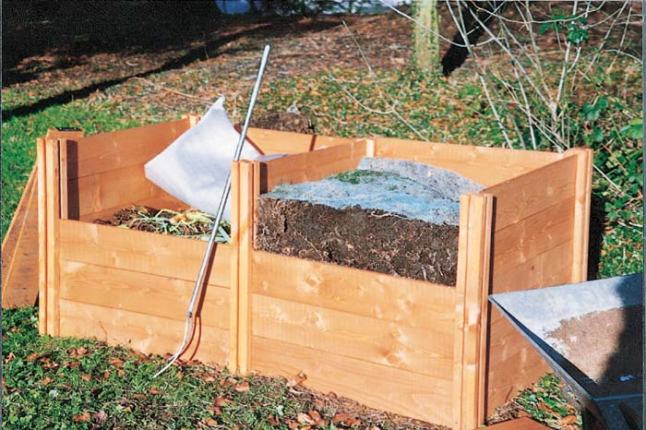 twin compost bins