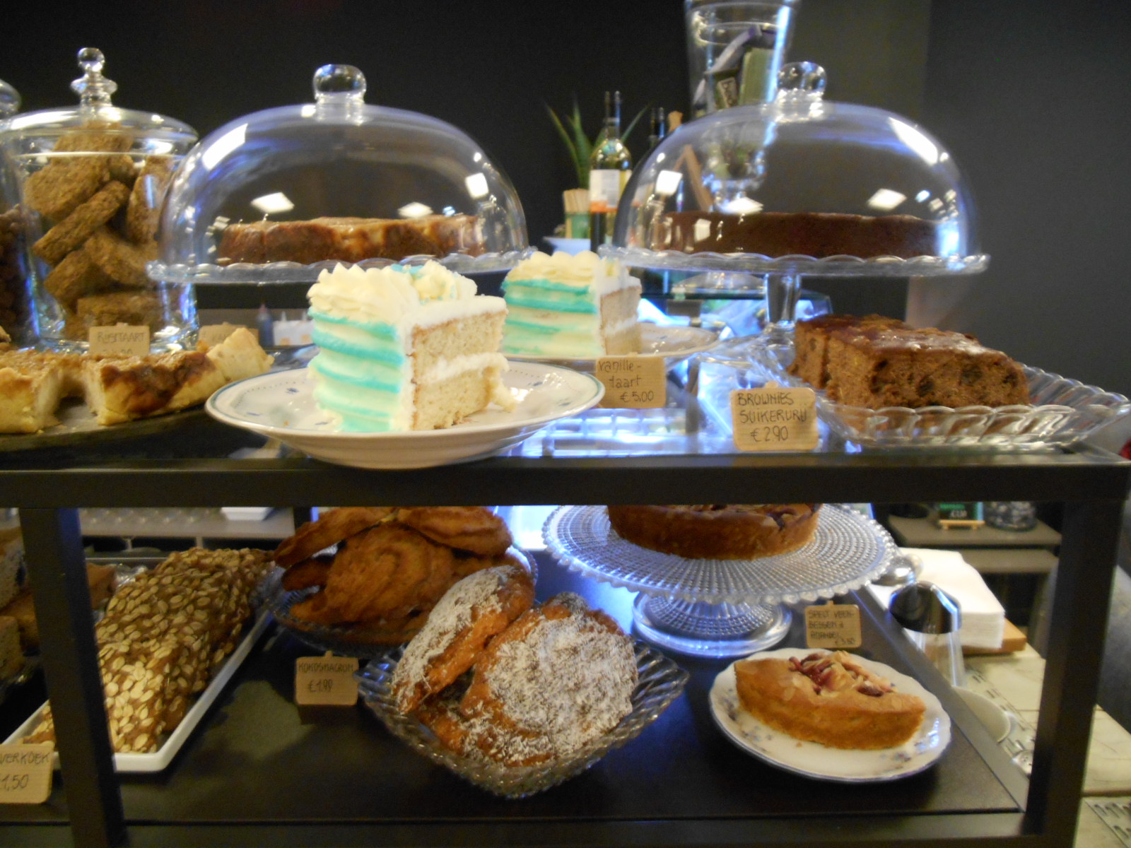 More cake selection!