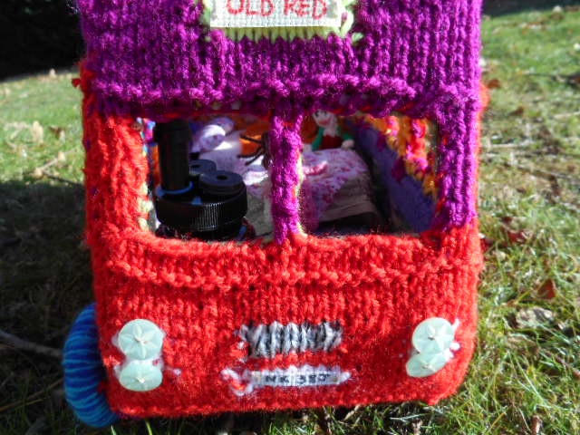 knitted model bus